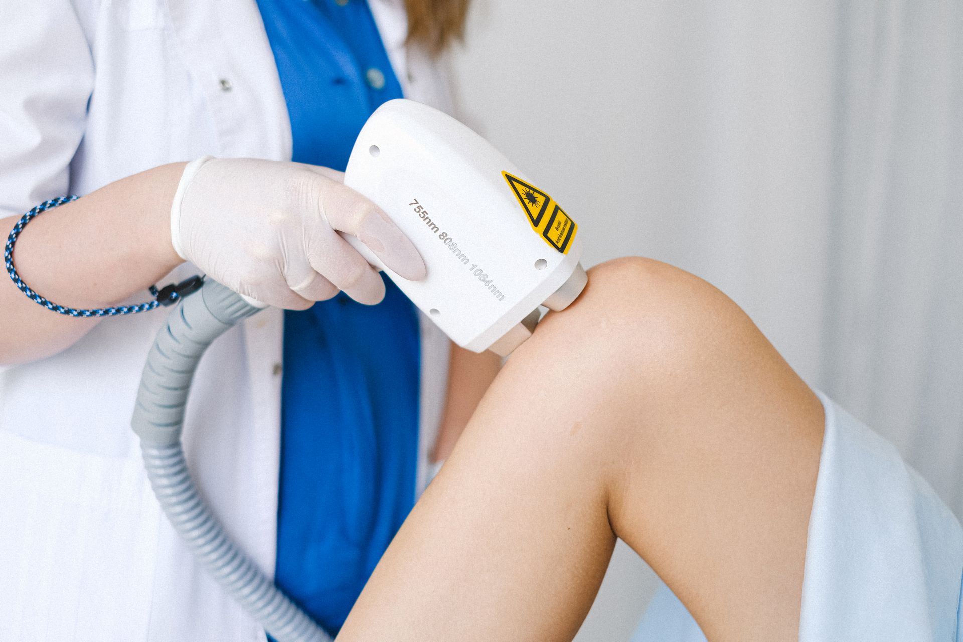 Pain relief therapy Non-invasive pain treatment Reduce inflammation Improve circulation Tissue healing Sports injury recovery Physical therapy Chiropractic care Muscle spasm treatment Tendon injury therapy Joint pain relief Arthritis treatment Low back pain therapy Shoulder pain treatment Soft tissue healing Musculoskeletal rehabilitation Photobiomodulation therapy Injury recovery