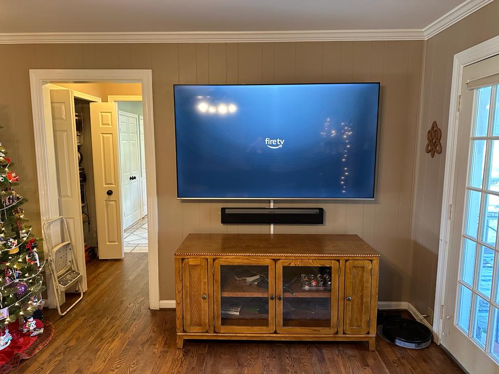 Professional TV mounting service in Chantilly Virginia