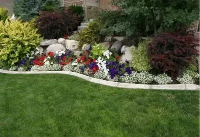 Landscaping in Andersonville