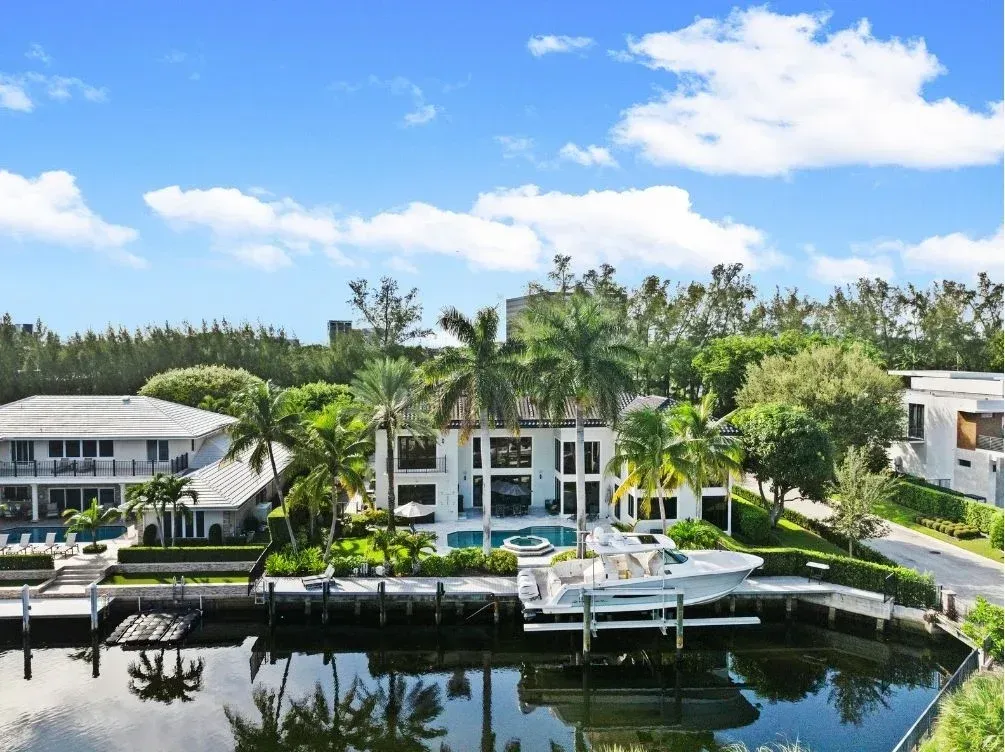 Aerial drone photo of Fort Lauderdale waterfront estates