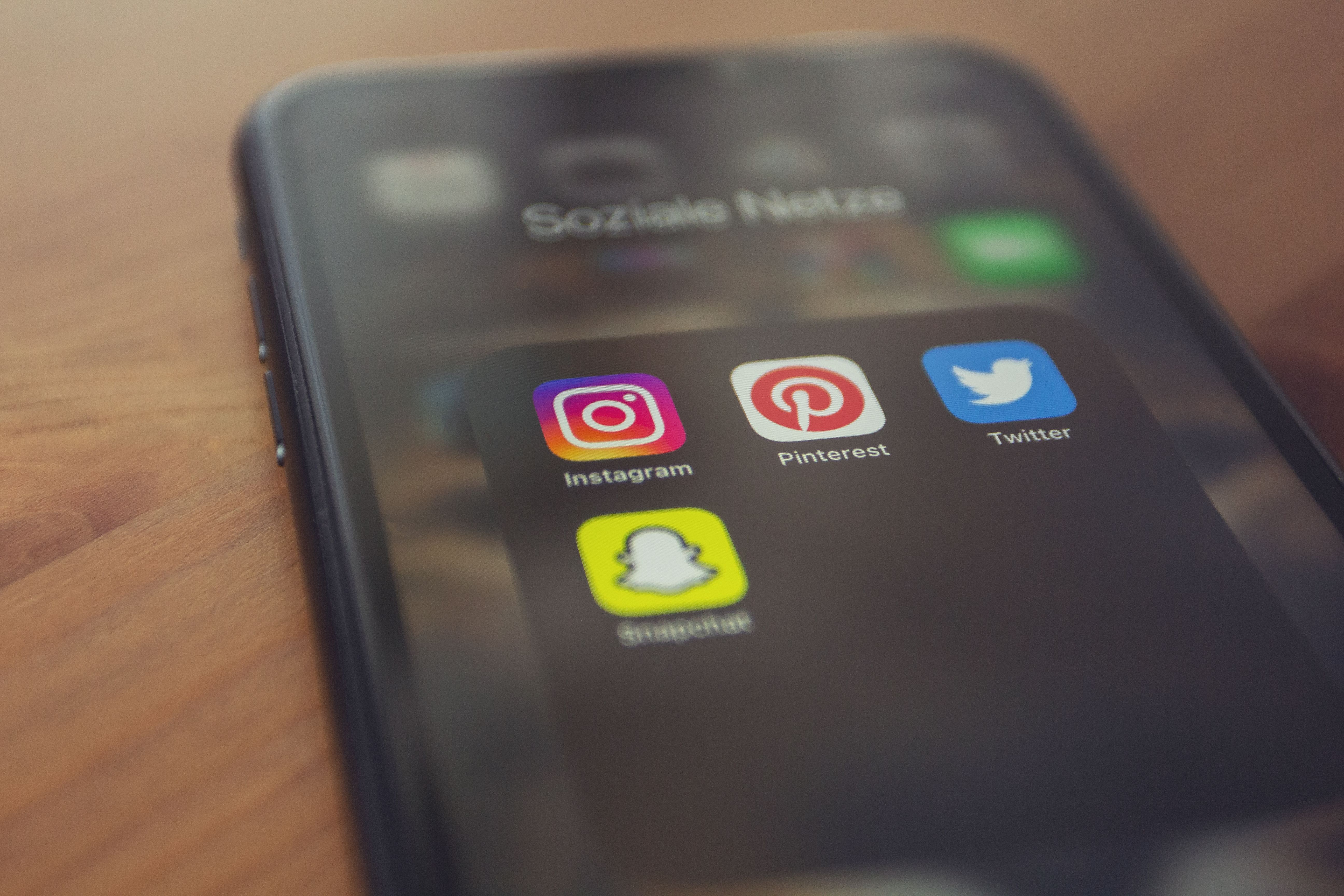 ¿Los especialistas de la salud necesitan redes sociales? Un análisis desde el Neuromarketing