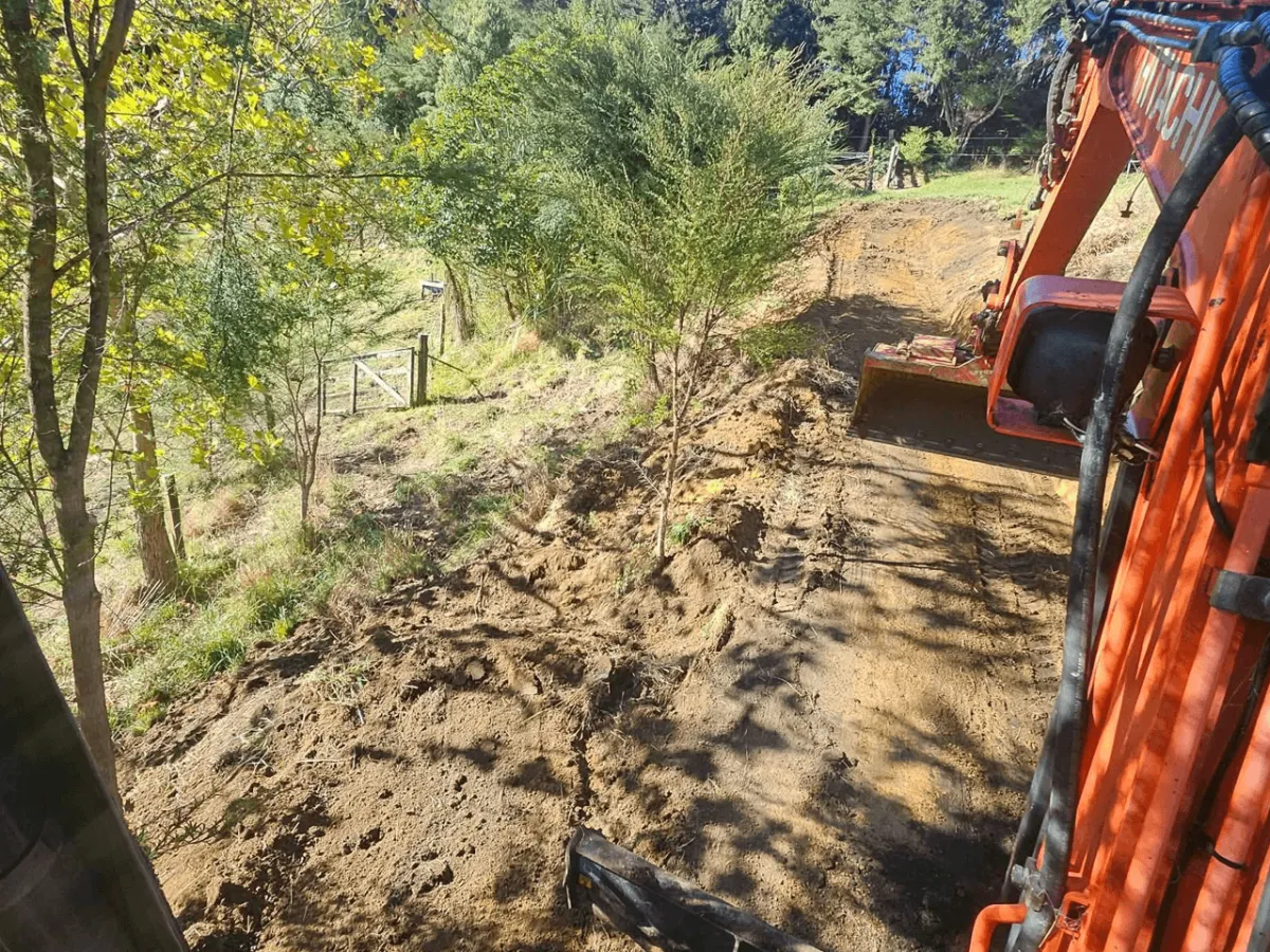 Local and regional delivery and earthworks services in New Zealand