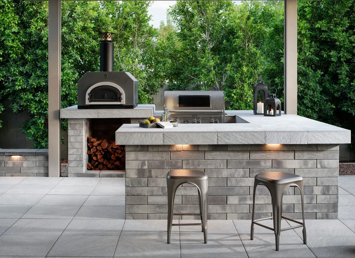 Outdoor Kitchen