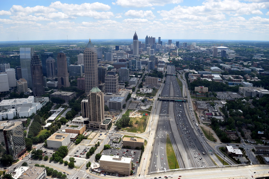 Why Tourists Choose Airport Car Rentals in Atlanta, GA for Weekend Vacations | Atlanta Fine Car Rentals 🚗✈️