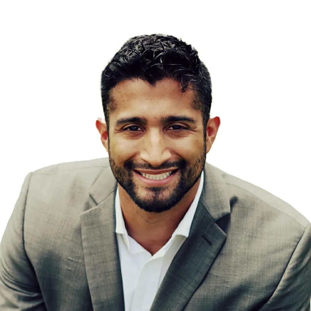 Portrait of Carlos Rios, Realtor at MavRealty Tampa.