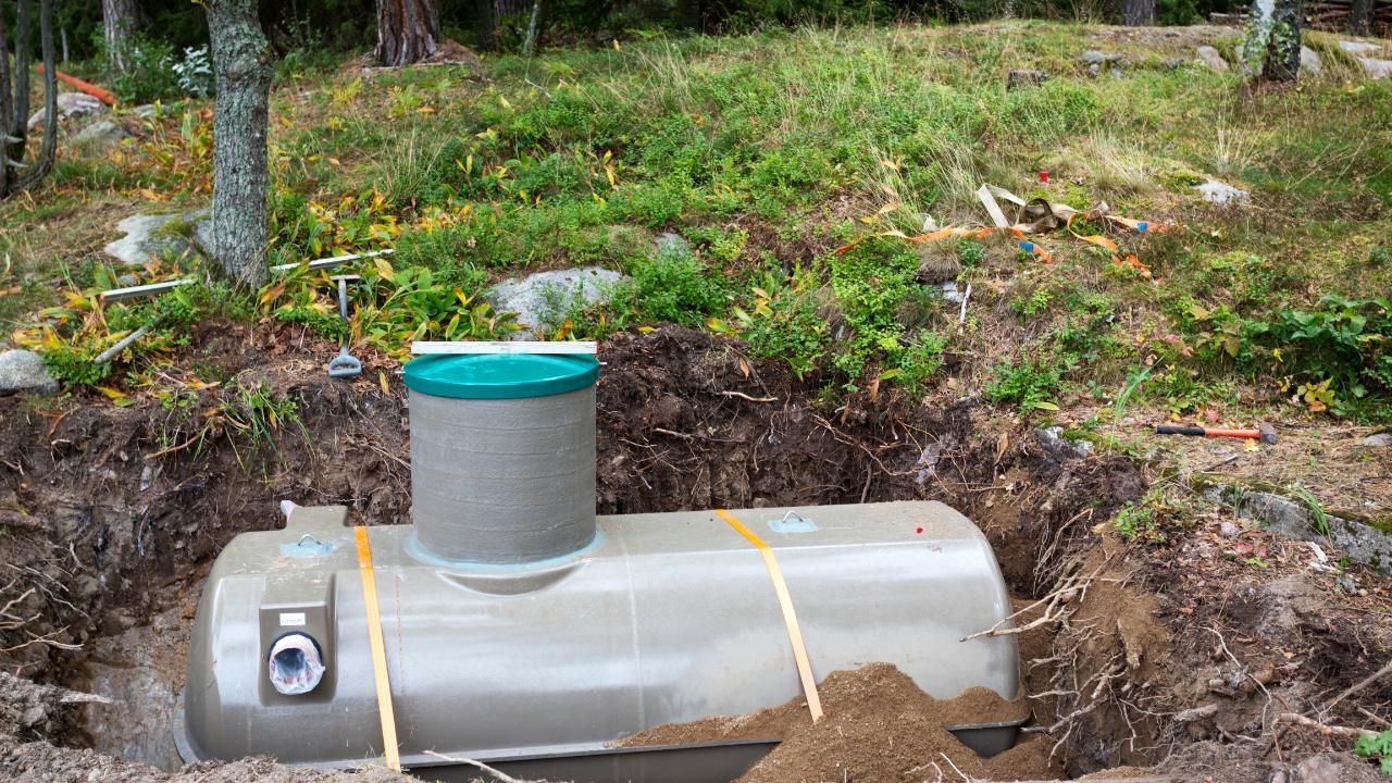 5 Warning Signs Your Septic Tank Needs Repair