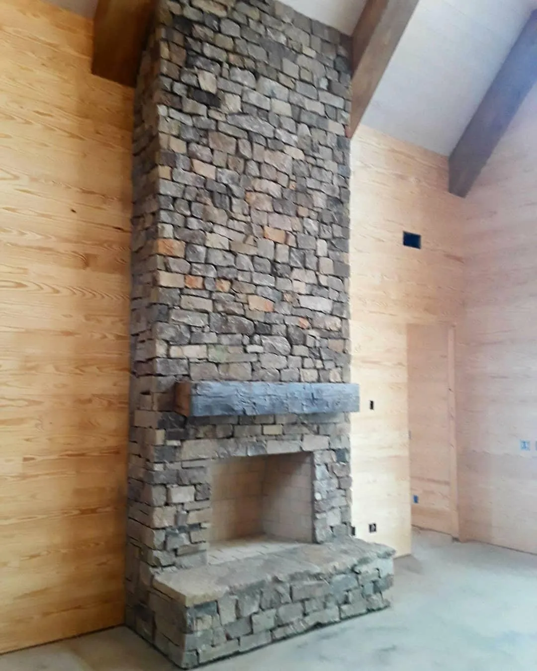 indoor stone fire place- build desgn