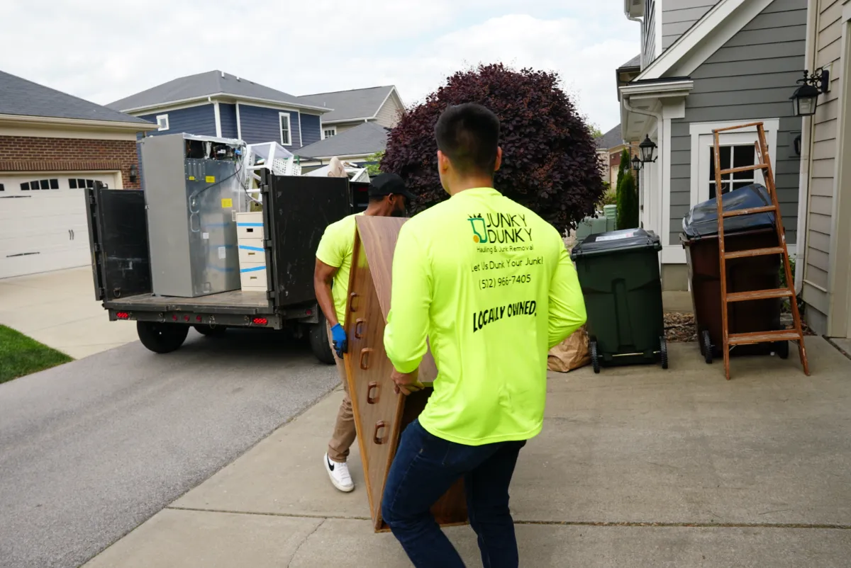 5 Signs It’s Time for a Professional Hauling Service in Louisville