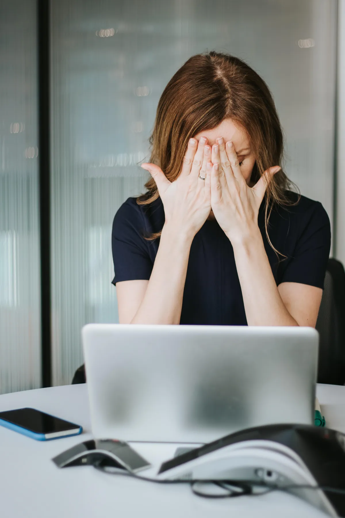 frustrated woman with laptop