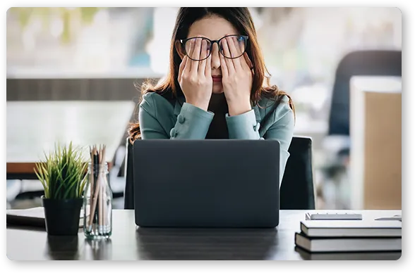 frustrated woman with laptop