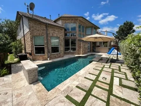 swimming pool construction company