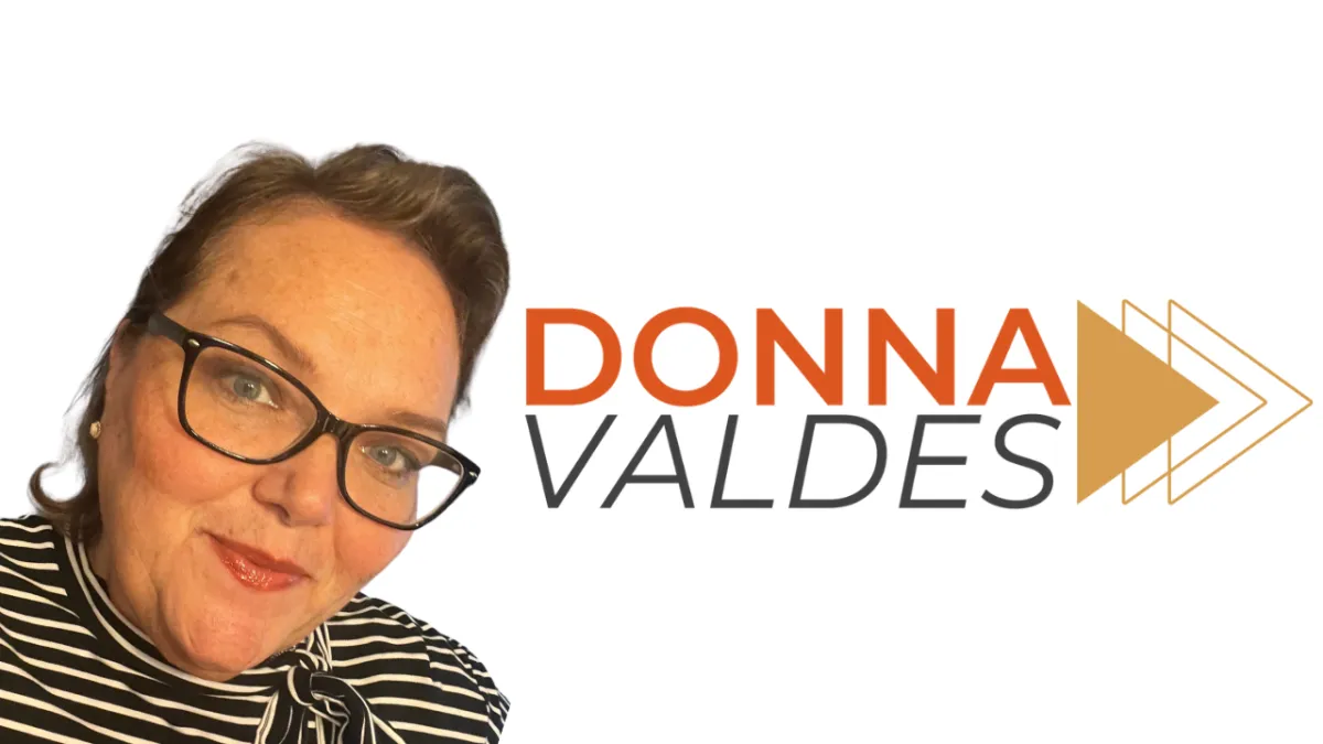 Donna Valdes coaching entrepreneurs on leadership and business execution