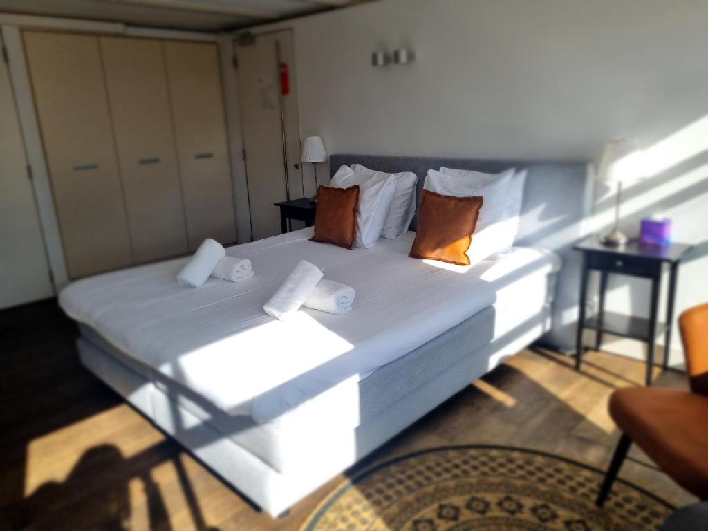Interieur van de Deluxe Kamer
