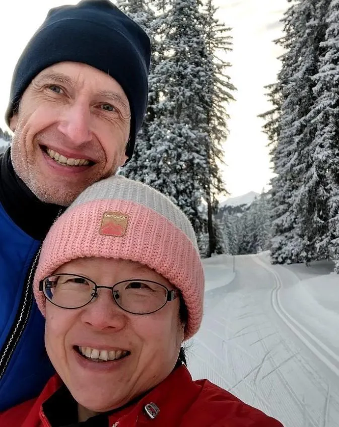 I help sales teams who rely on Excel for data processing overcome the stress and late nights associated with meeting deadlines and generating meaningful insights. Through personalized mentorship, I guide them to efficiently produce all required reporting while improving their work-life balance.