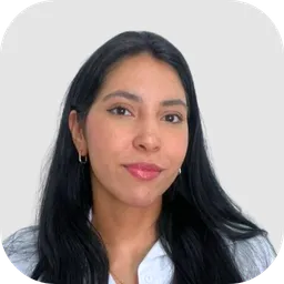 Dana Farias, Ejecutiva Comercial en Mercotruck transporte internacional