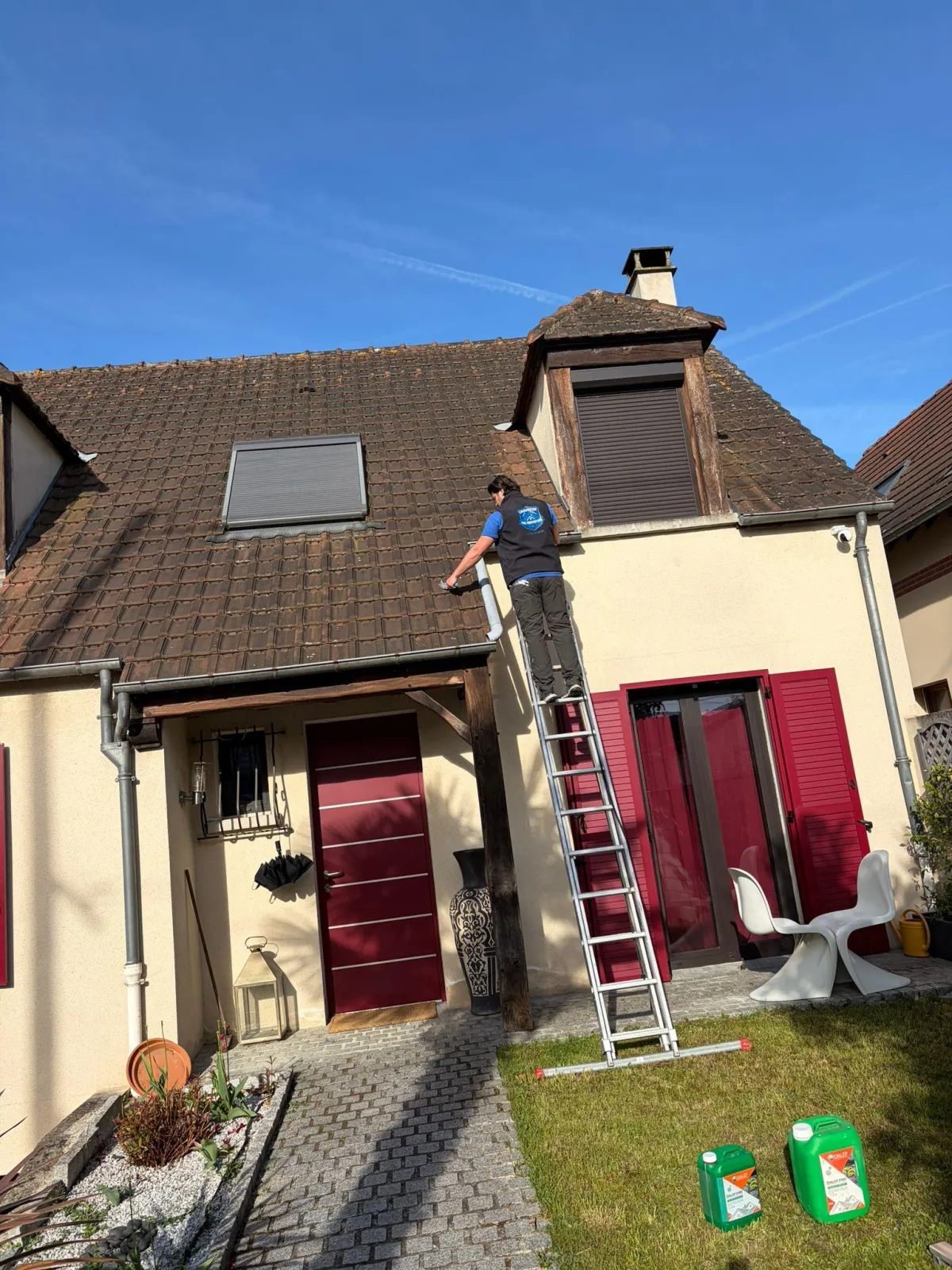 Inspection de toiture avant l’hiver : pourquoi l’été est le moment idéal à Herblay-sur-Seine ?