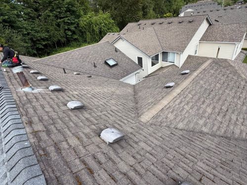 Roof replacements and new roof installations in Everett, WA