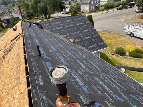 Asphalt and composition shingle roofing in Everett, WA