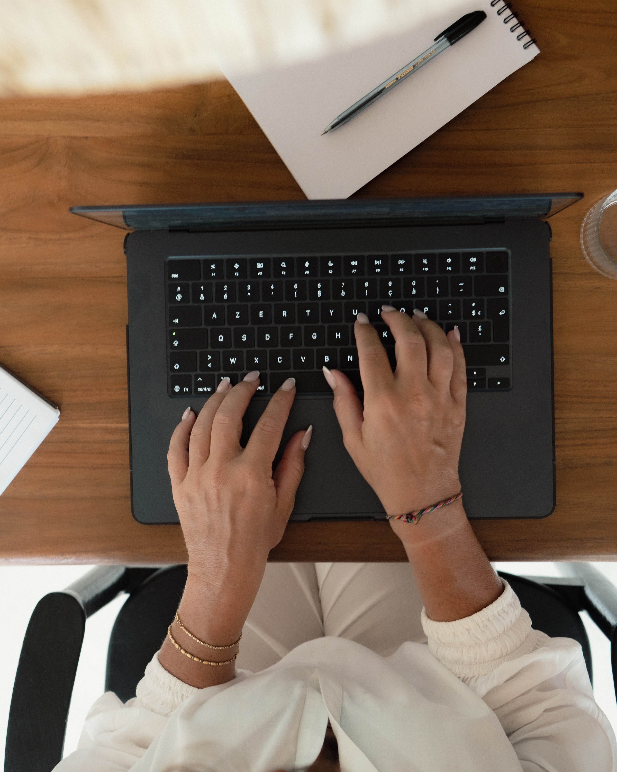 SavvySOCIAL content engine with monthly AI prompt file for social sellers and personal brand builders