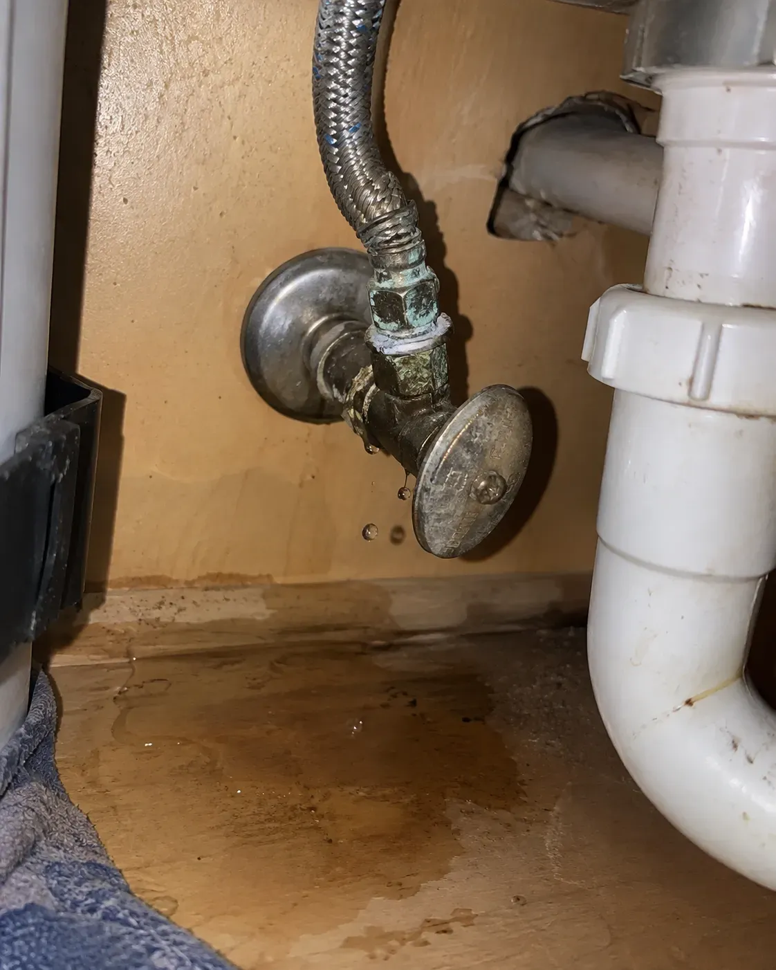 image of a leaking supply line Kaylormade fixed in Queen Creek