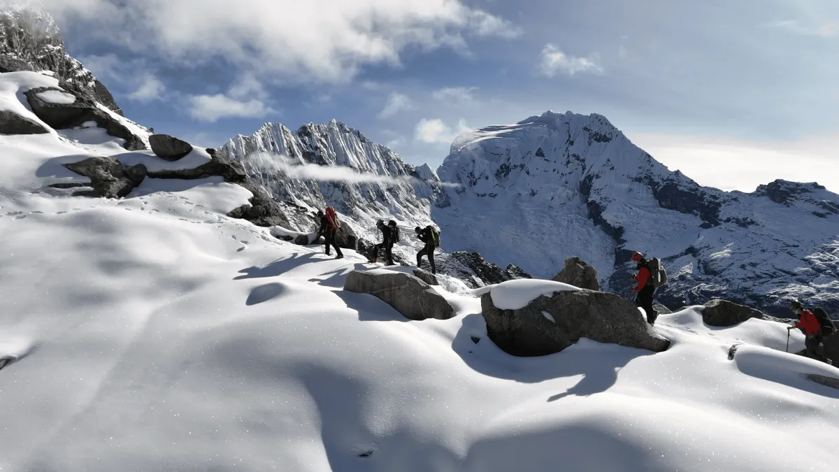 4 Day Vallunaraju Expedition