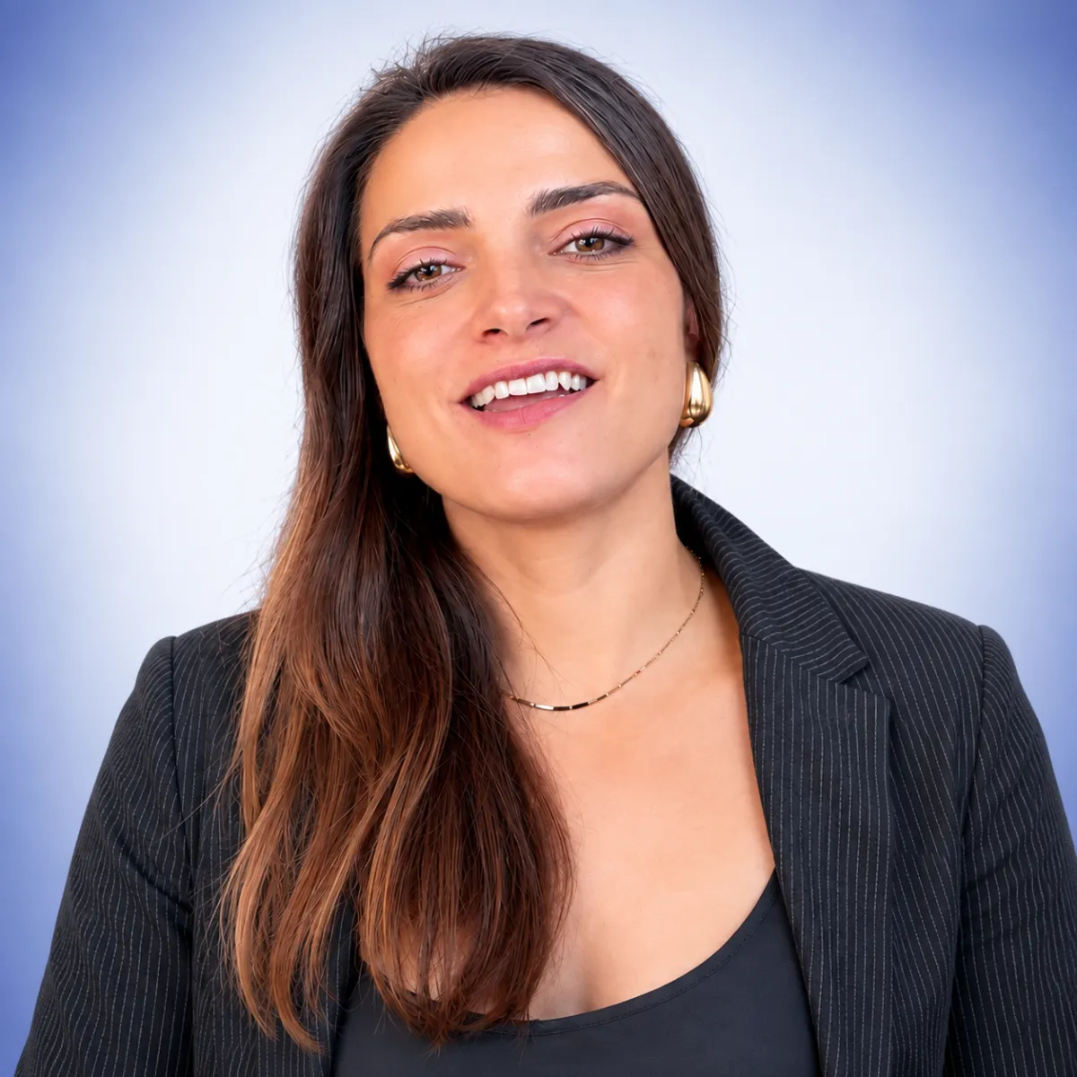 Portrait professionnel de Maurine, co-fondatrice et stratège en communication éthique