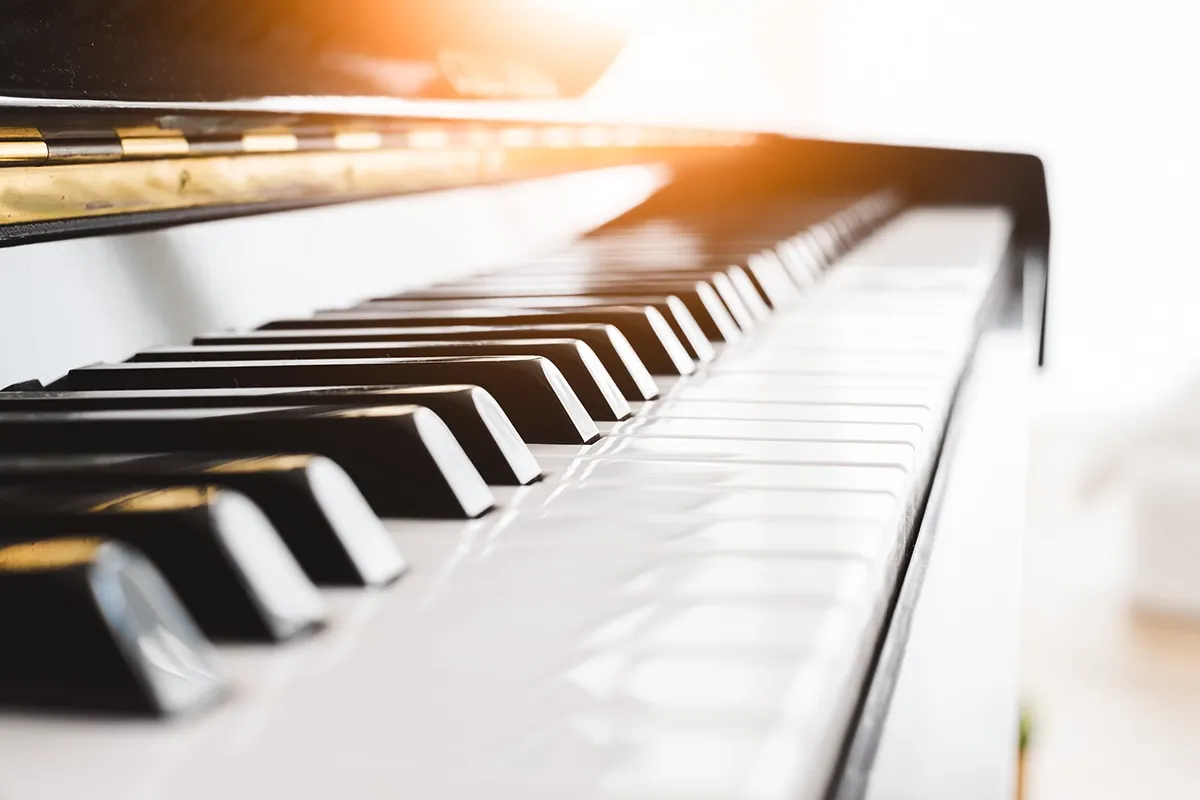 close up photo of a piano keyboard
