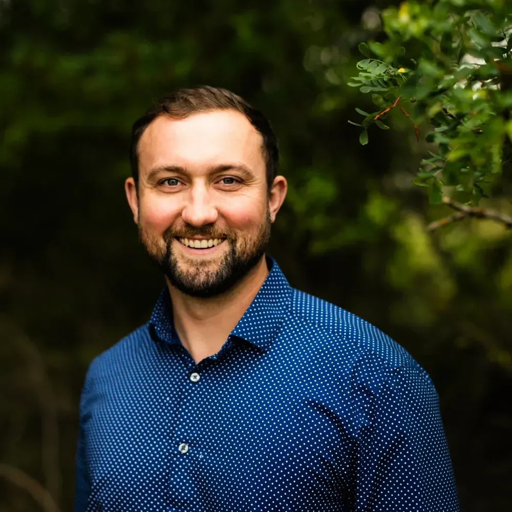 Dr. Peter Fennelly
