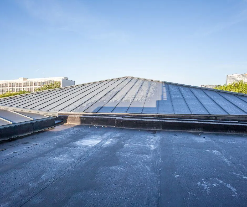 Flat roof repair in Luton