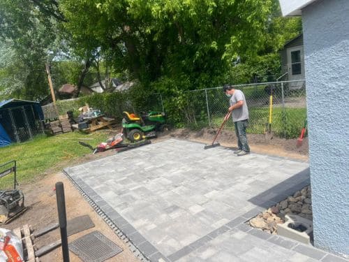 {{ custom_values.service_1 }} in {{custom_values.biz_area_1})