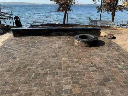  Retaining Wall Installation