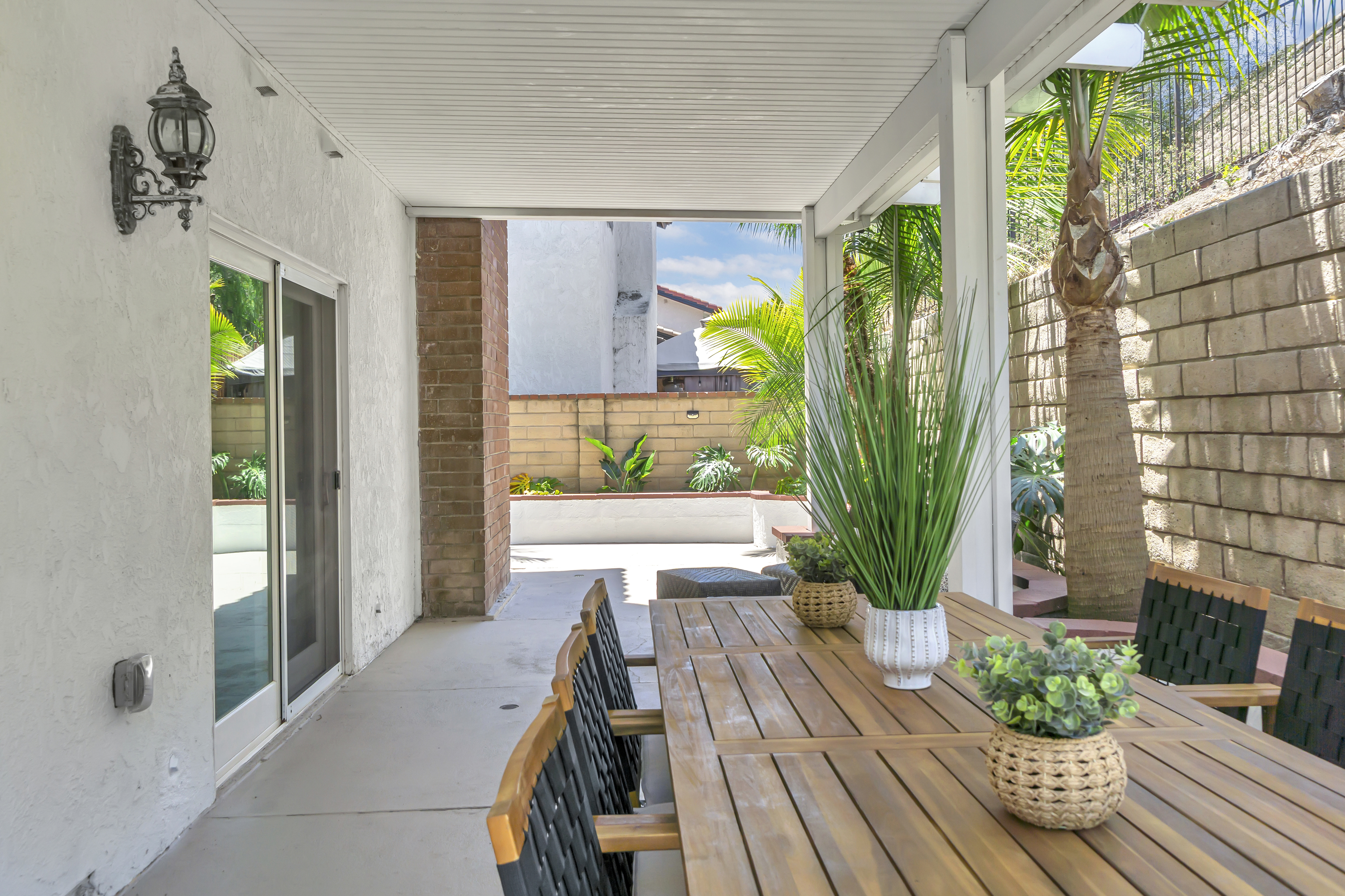Private outdoor entertaining area