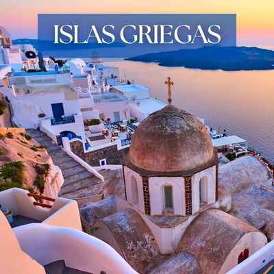 Crucero por las islas griegas con vistas a Santorini y Mykonos en verano