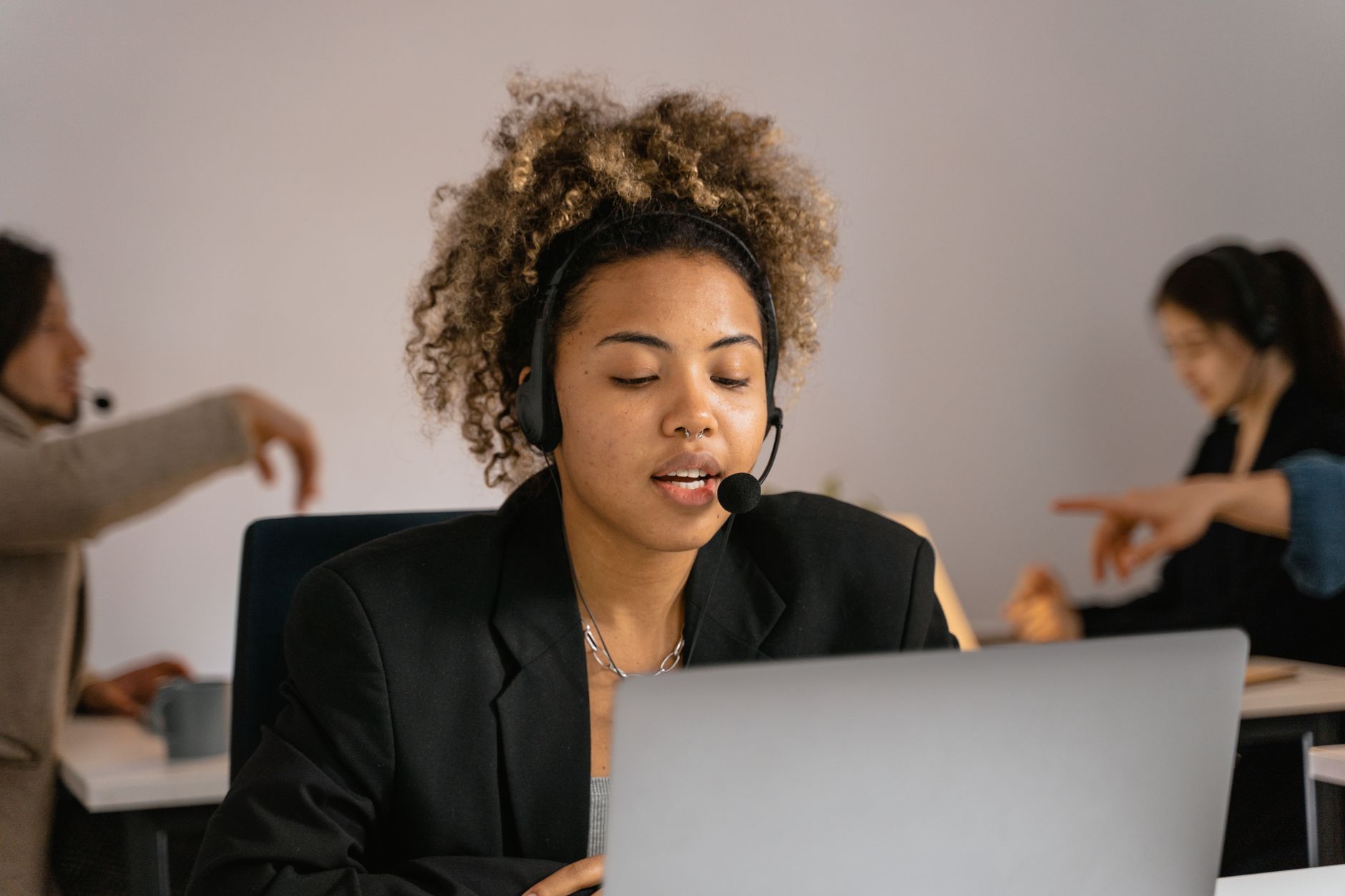 AI Website Chat for Small Businesses: Capture More Leads 24/7