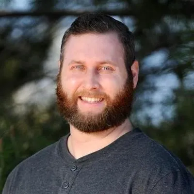 Chris Rader Headshot