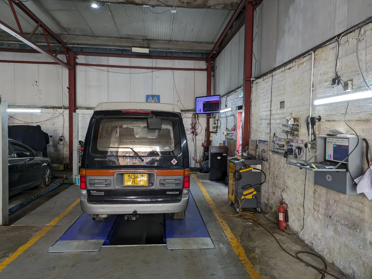 car maintenance garage