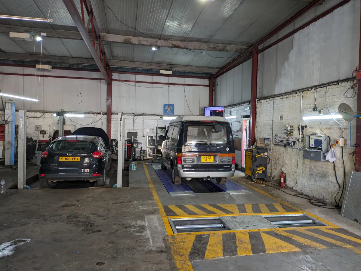 car maintenance garage