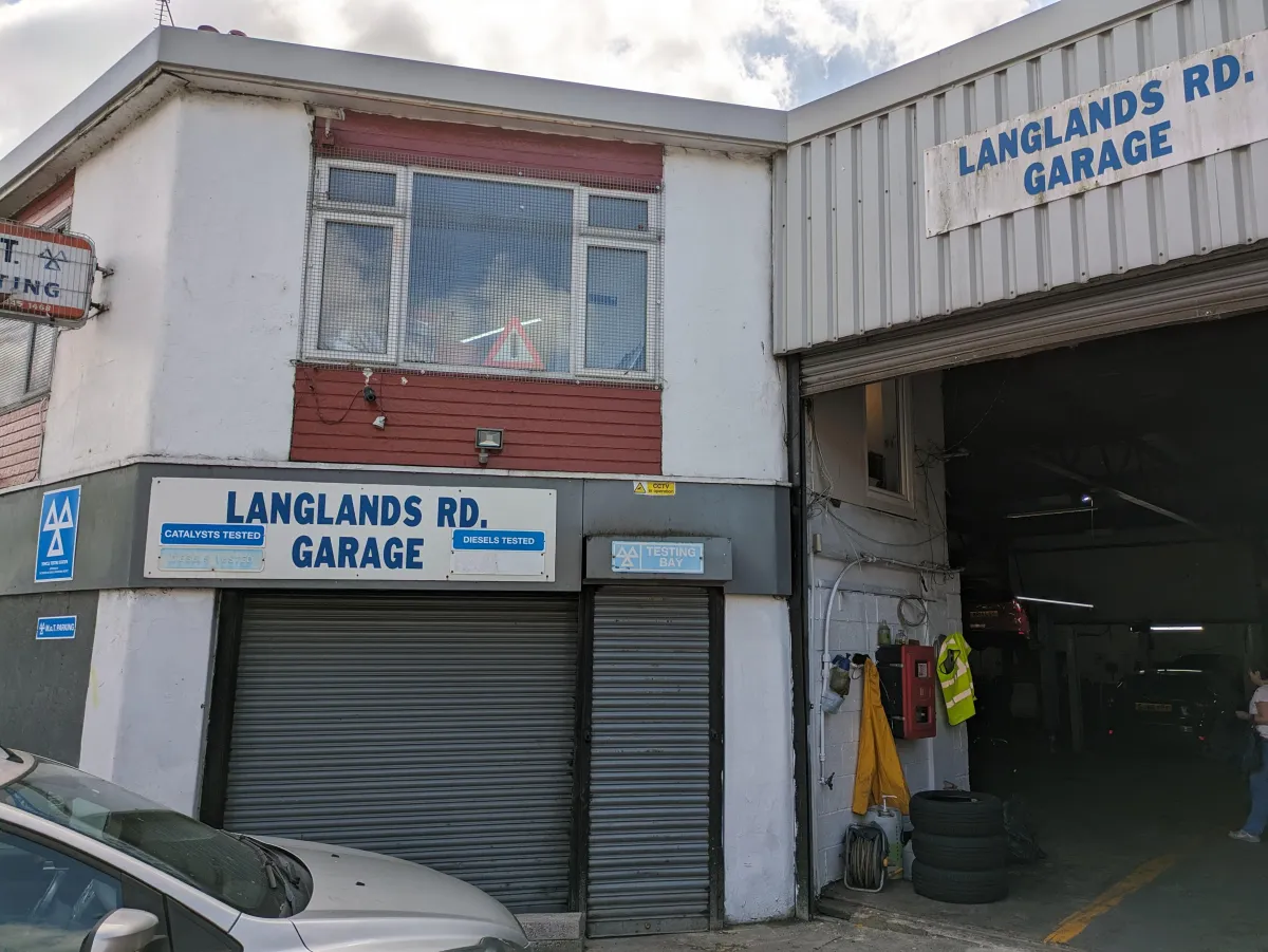 car maintenance garage