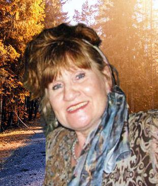 Elke Scholz outdoors in Muskoka in autumn