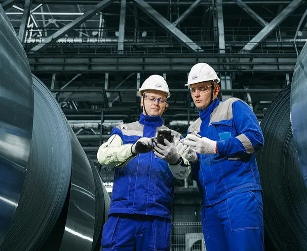 Field-based staff working with digital forms