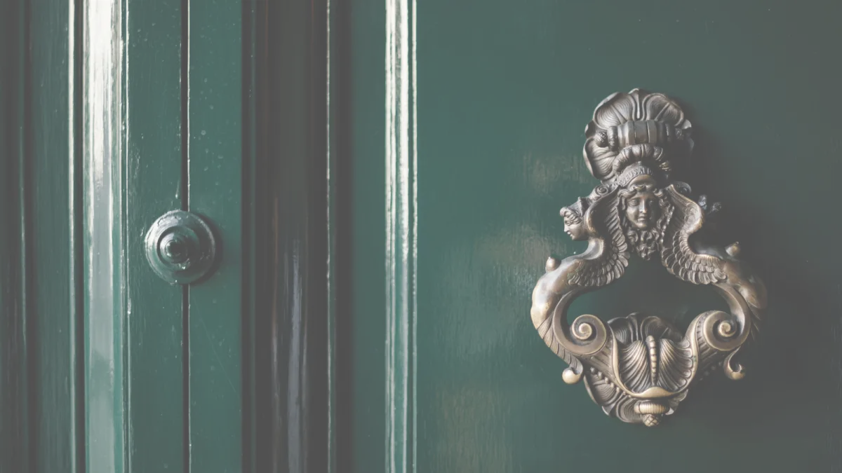Estate sale services in Oklahoma County by Fox & Finch, offering expert staging, online auctions, cleanup, and client support from start to finish