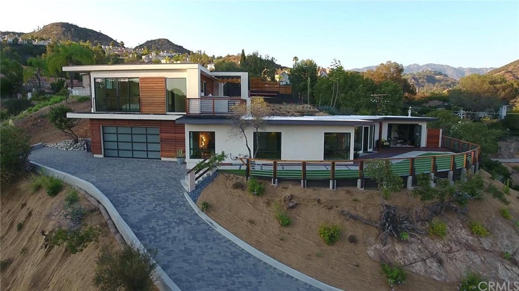 Glendale residential renovation interior with bright modern kitchen and open-plan layout.