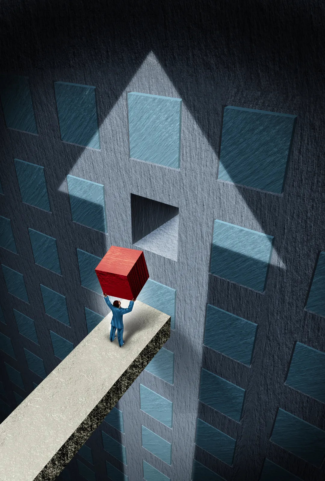 Hombre sosteniendo un cubo rojo frente a una pared de cubos azules, simbolizando estrategia diferenciadora y liderazgo estratégico en negocios