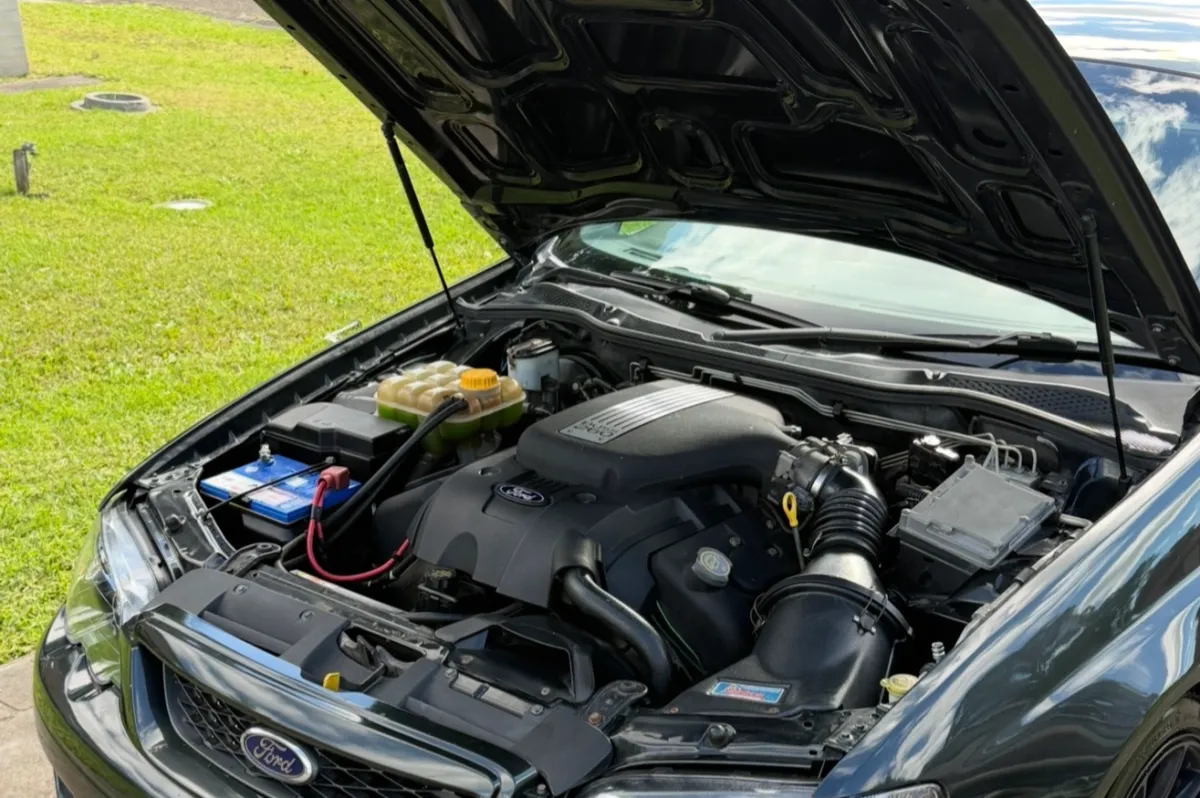 engine-bay-detail-wollongong