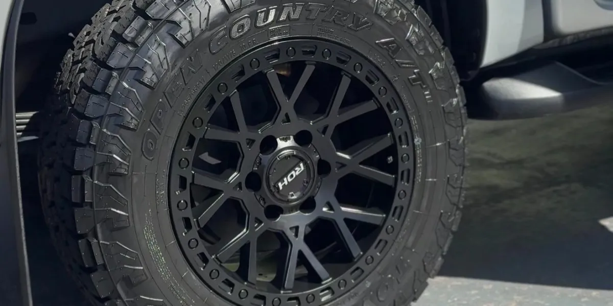 clean wheel and tyres