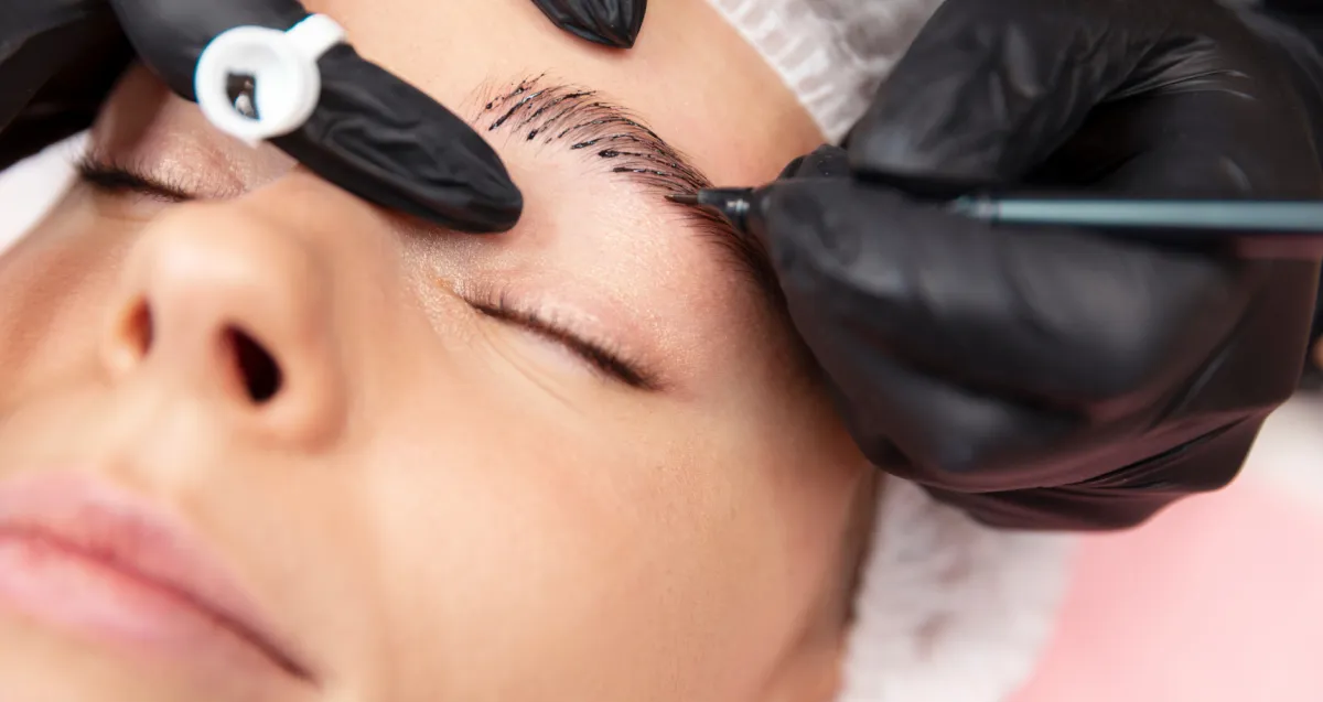 EyEnvy Natural-Looking Brows With Soft, Hair-Like Detail Service