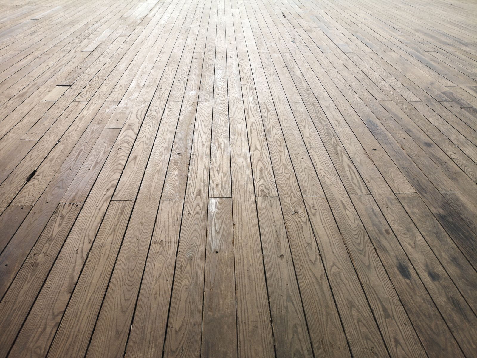 Deck Staining & Painting in Kansas City
