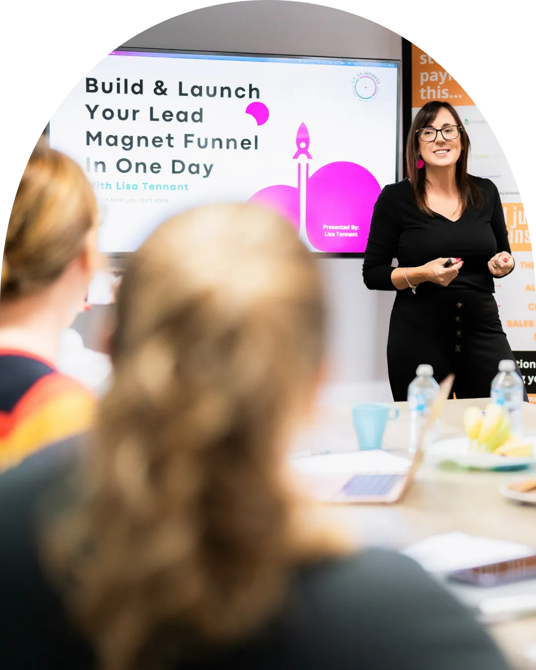 Lisa Tennant teaching how to build lead magnet funnels