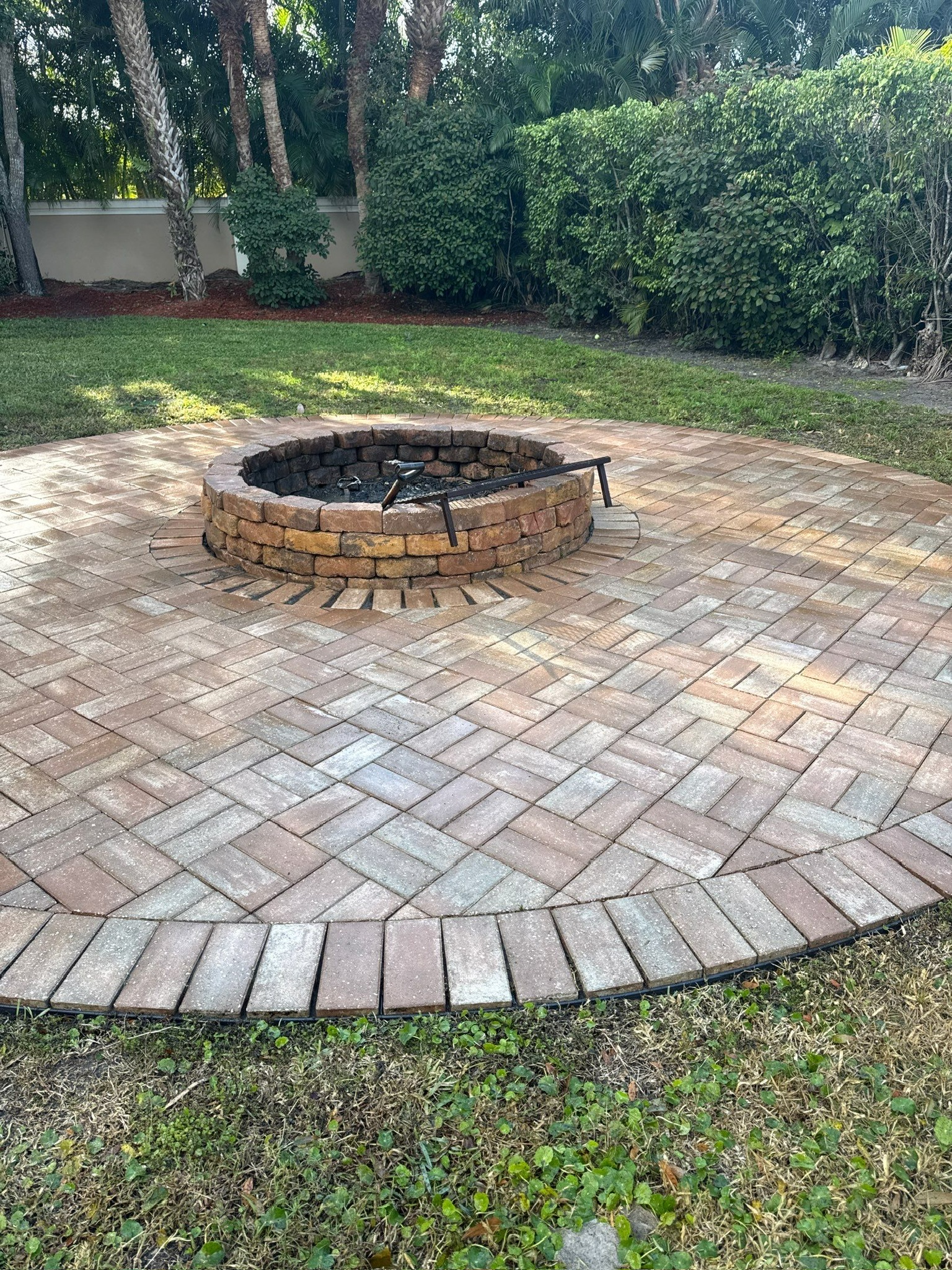 Boynton Beach Paver Cleaning & Sanding