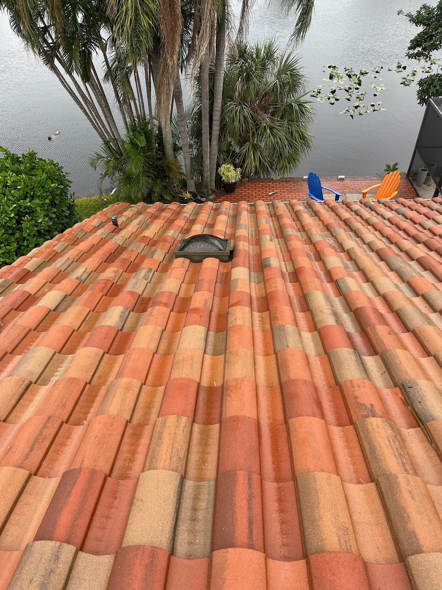 Boynton Beach Roof Soft Washing